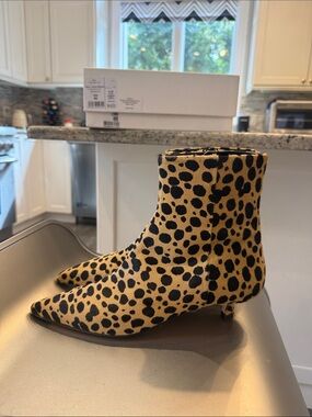 NIB AEYDE Sophie Leopard print calf hair  Pointed Ankle Boots